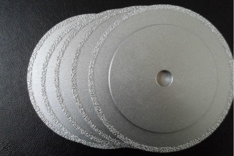 лезвие алмазной пилы 230×1.8/2.8×15×22.23mm паяемое вакуумом для резать аварийную ситуацию огня нержавеющей стали металла литого железа мраморную